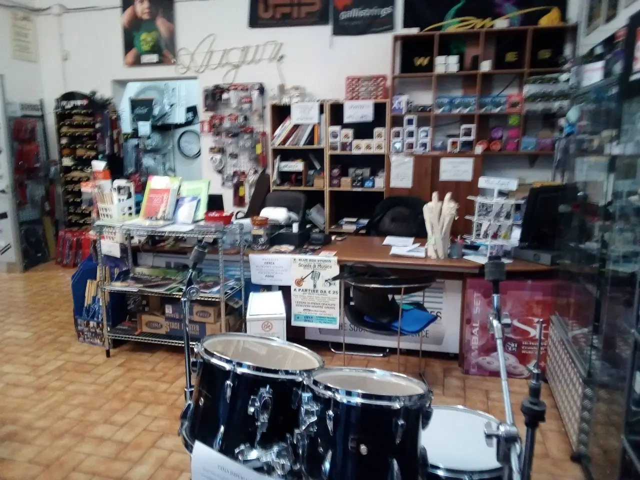 Esercizio commerciale in Via Ugo La Malfa 33, Collesalvetti, {3} - Foto 2