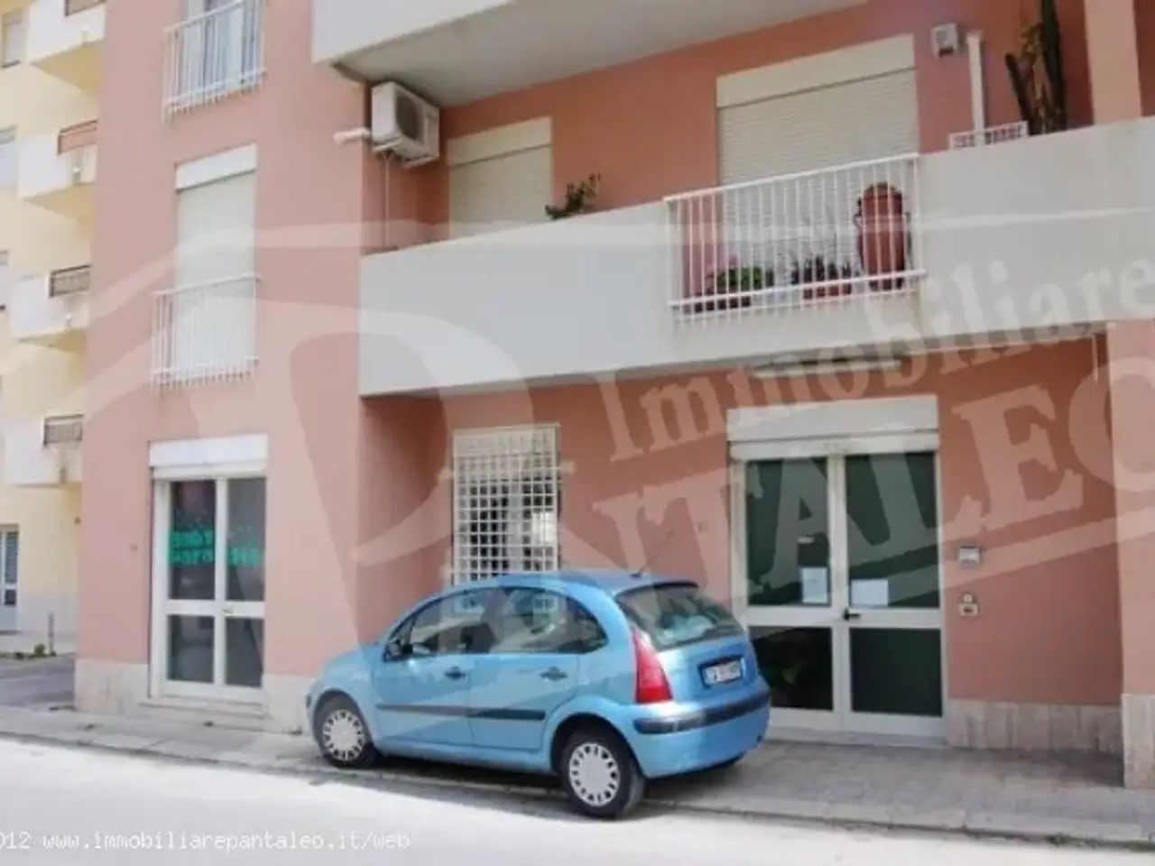 Esercizio commerciale in 
Via F. Angileri									, 
Marsala									, Marsala, {3} - Foto 1