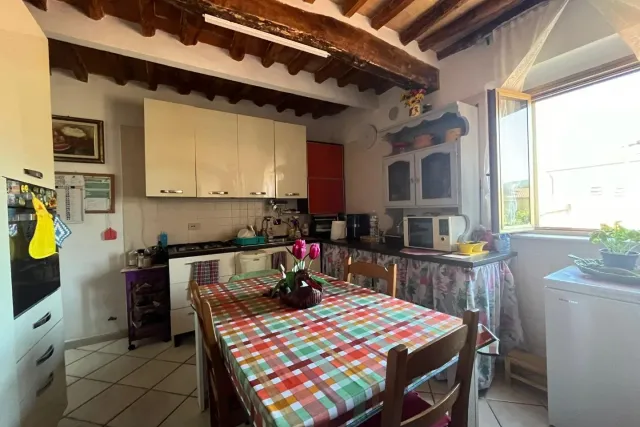 Attached house in a I Maggio 25, Cascina - Photo 1