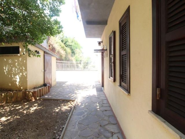 2-room flat in Via Antonio Gramsci, Toffia - Photo 1