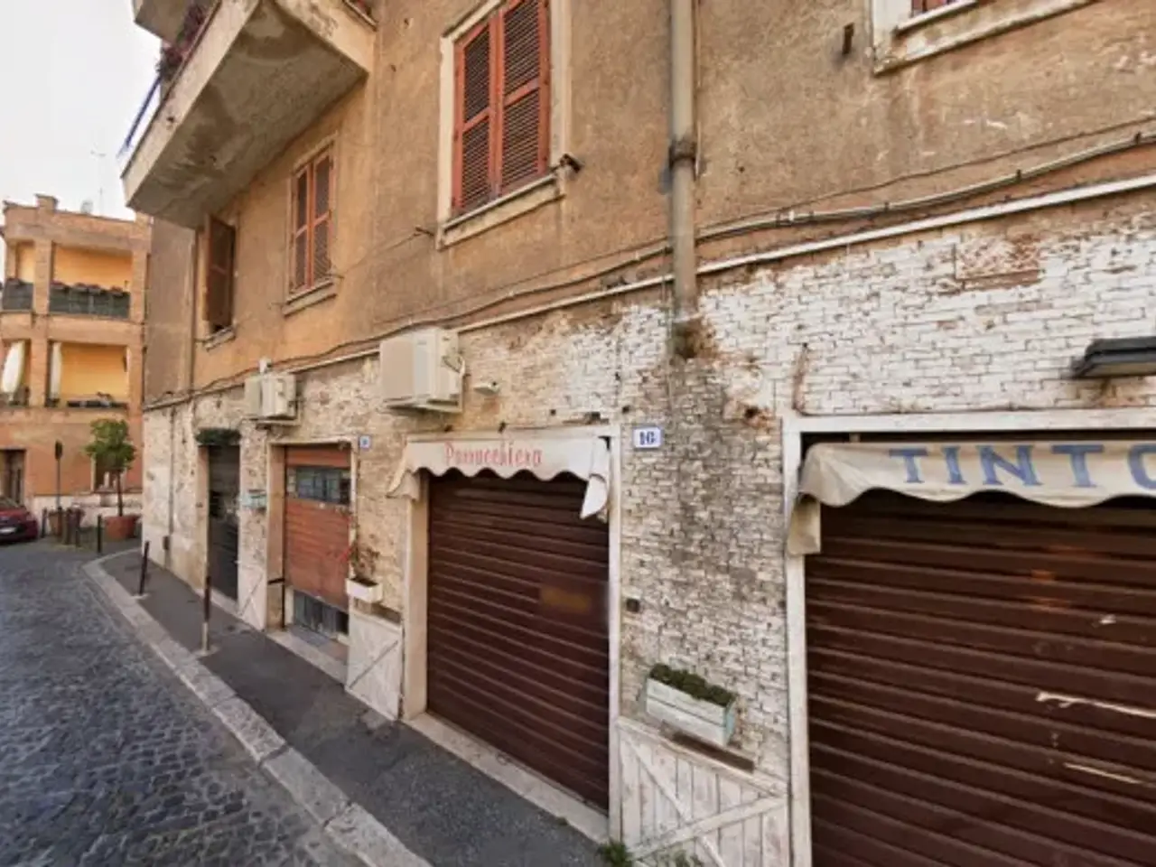 Negozio in Via Arnaldo Parmegiani 16, Tivoli, {3} - Foto 1