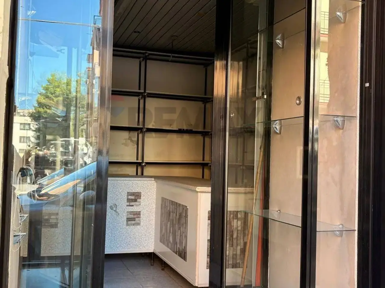 Negozio in , Bari, {3} - Foto 1