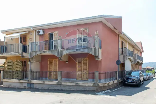 3-room flat in Via Sciare Modò 34, Acireale - Photo 1