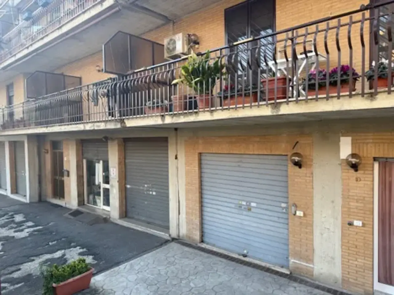 Negozio in Via Sant'Anna 10, Castel Madama, {3} - Foto 1