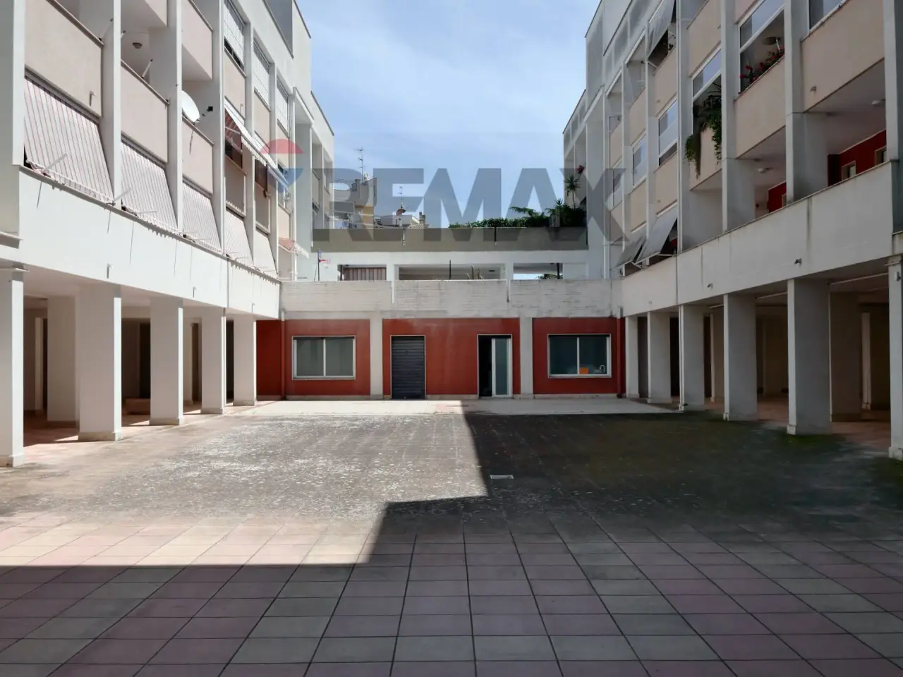 Negozio in Via Vittorio Veneto, Ceglie del Campo 62, Bari, {3} - Foto 2