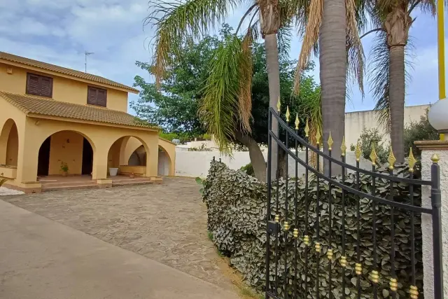 Mansion in Contrada Berbaro, Marsala - Photo 1