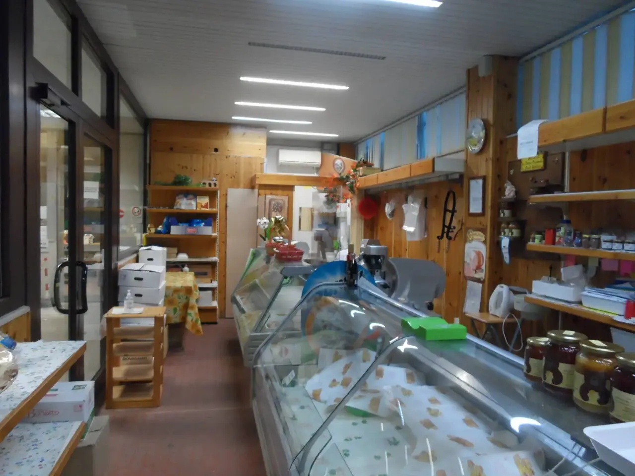Alimentari in Viale  De Gasperi, San Benedetto Del Tronto, {3} - Foto 2