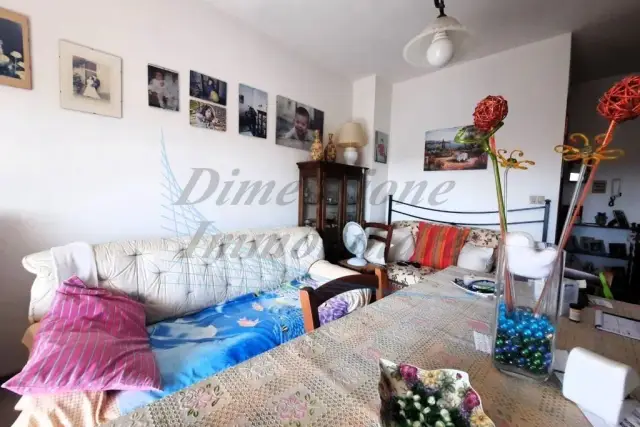 4-room flat in Via Cesare Battisti, Cecina - Photo 1