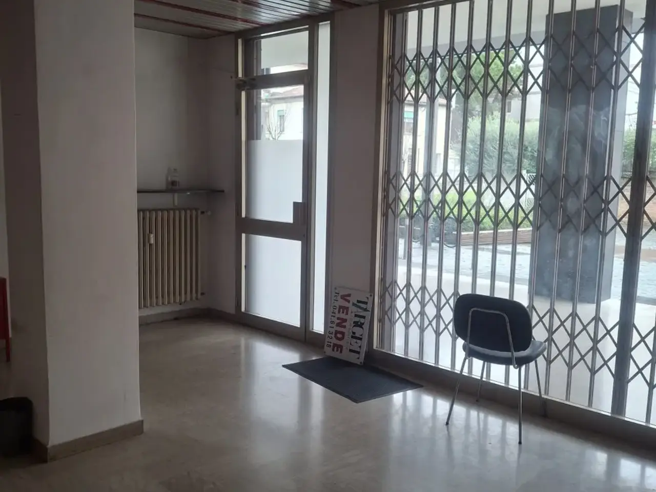 Negozio in Via Andrea Costa, Venezia, {3} - Foto 1