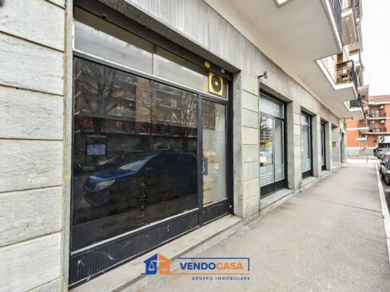 Negozio in Via Monte Bianco 10, Moncalieri, {3} - Foto 1
