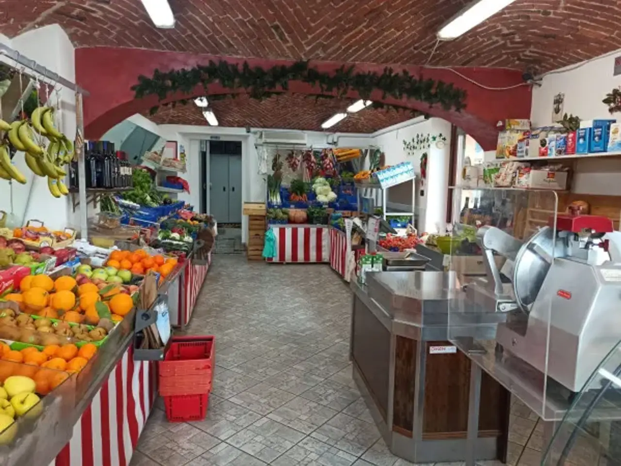 Frutta e verdura in Via San Pietro 103, Cirie', {3} - Foto 2