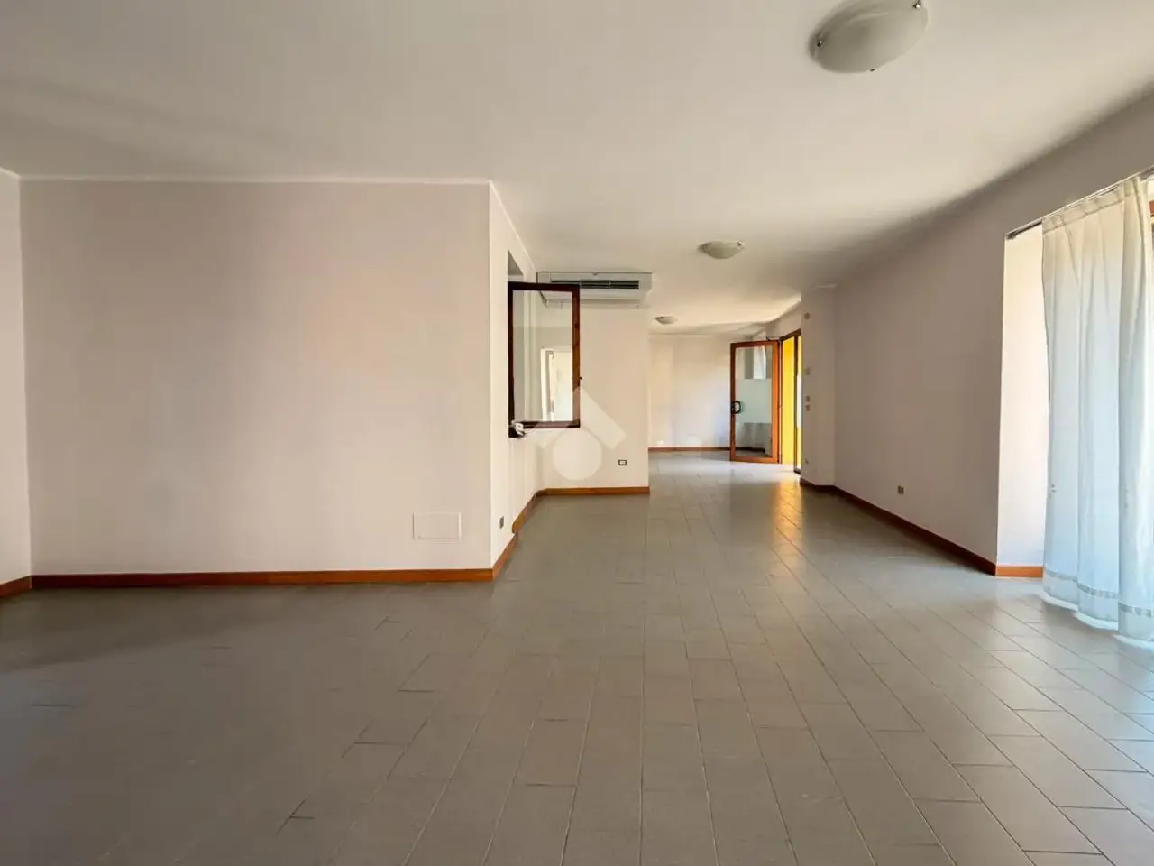 Ufficio in Via Giuseppe Garibaldi 7, Padenghe Sul Garda, {3} - Foto 2