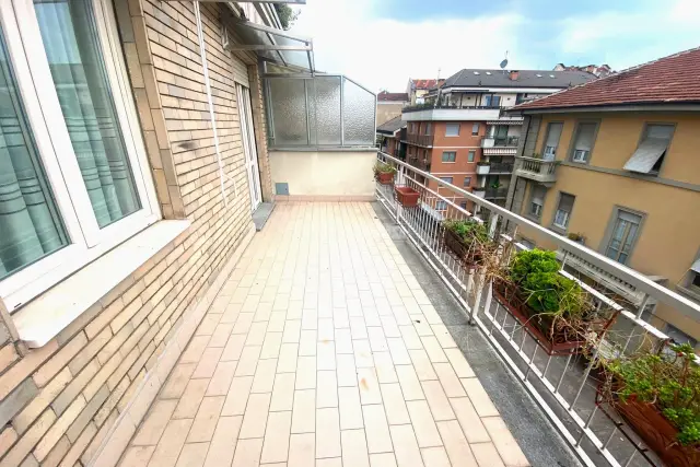 2-room flat in Via Balme 47/a, Torino - Photo 1