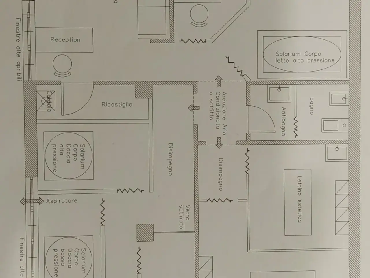 Negozio in Iazza E. Berling 1, Carrara, {3} - Foto 1