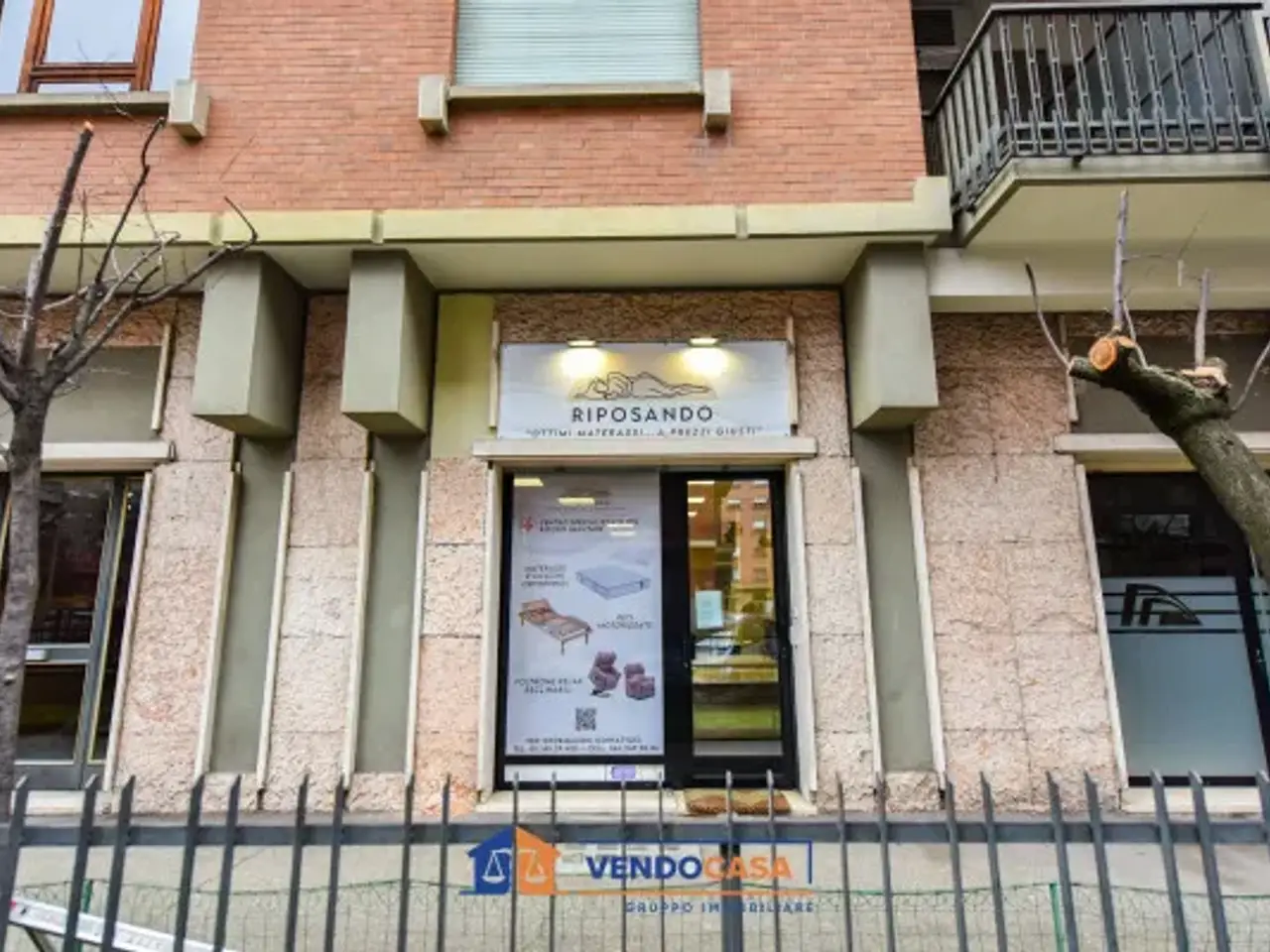 Negozio in Via Albenga 11/1, Torino, {3} - Foto 2