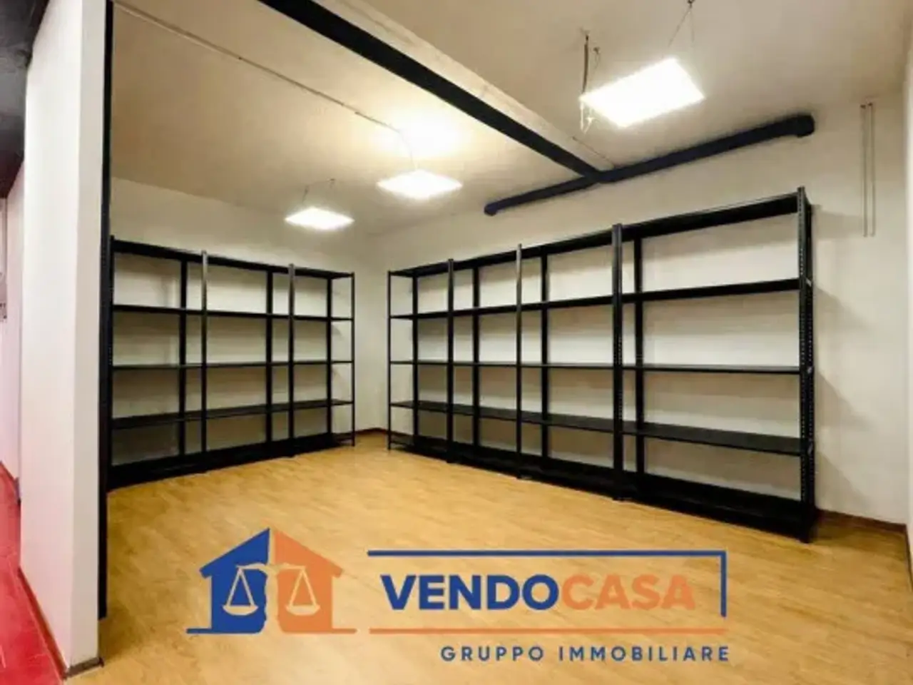 Magazzino in Via Armando Diaz 14, Trofarello, {3} - Foto 1