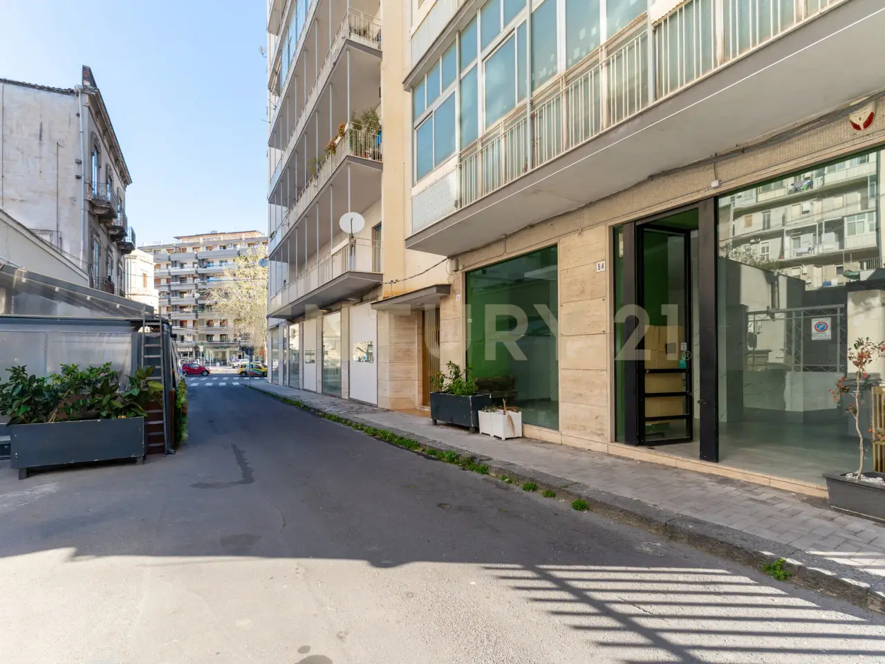 Negozio in Via Mario Sangiorgi 56, Catania, {3} - Foto 2
