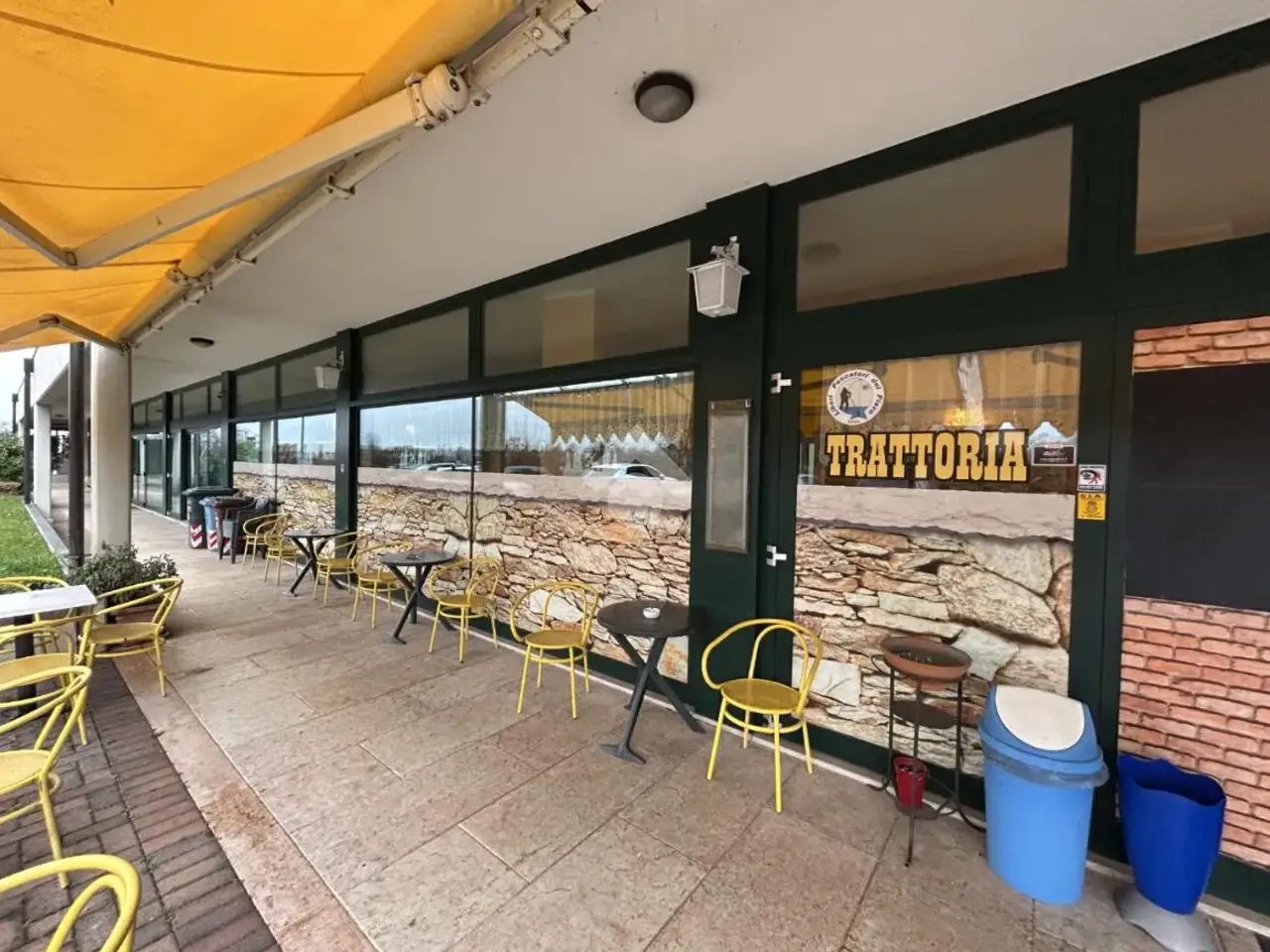 Negozio in Piazza delle Fornaci 4, Crocetta Del Montello, {3} - Foto 1