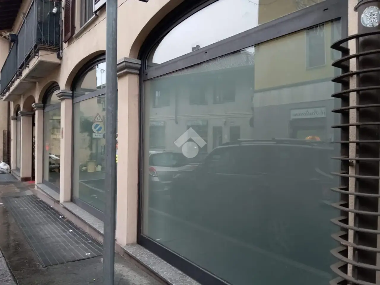 Negozio in Via Magenta 6, San Vittore Olona, {3} - Foto 2
