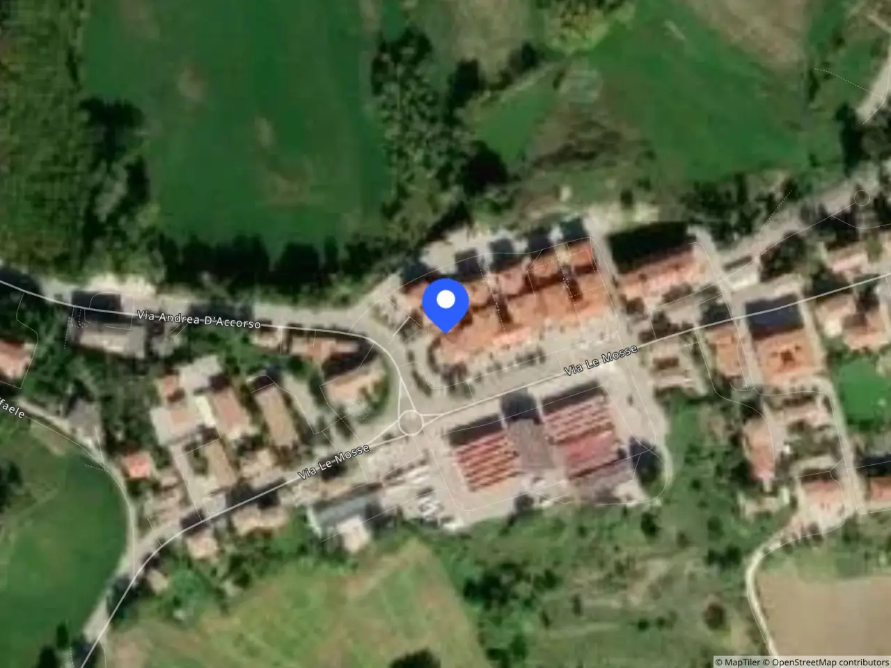 Magazzino in Via Le Mosse 22 22, Camerino, {3} - Foto 1