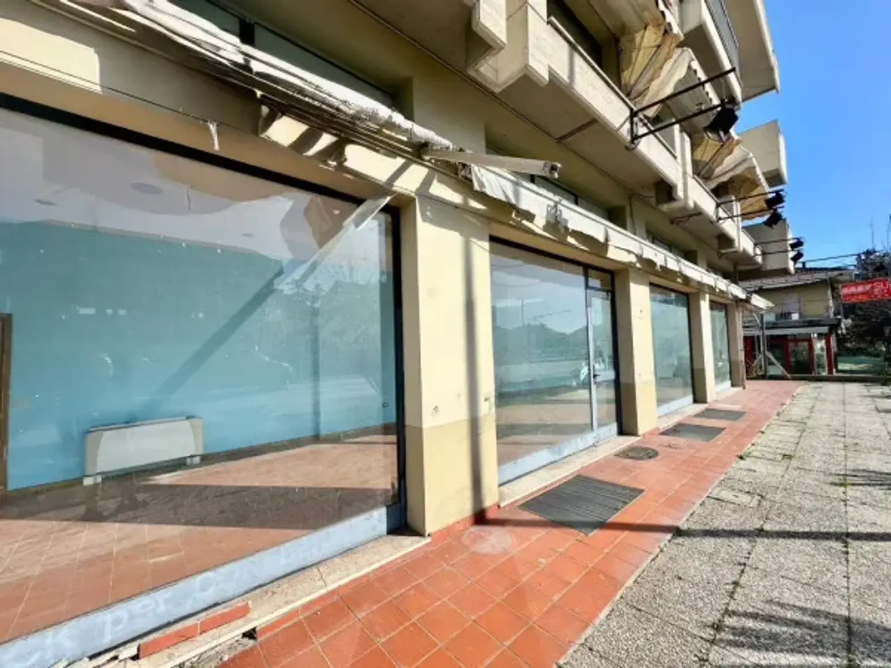 Negozio in Via Flaminia 260, Rimini, {3} - Foto 2