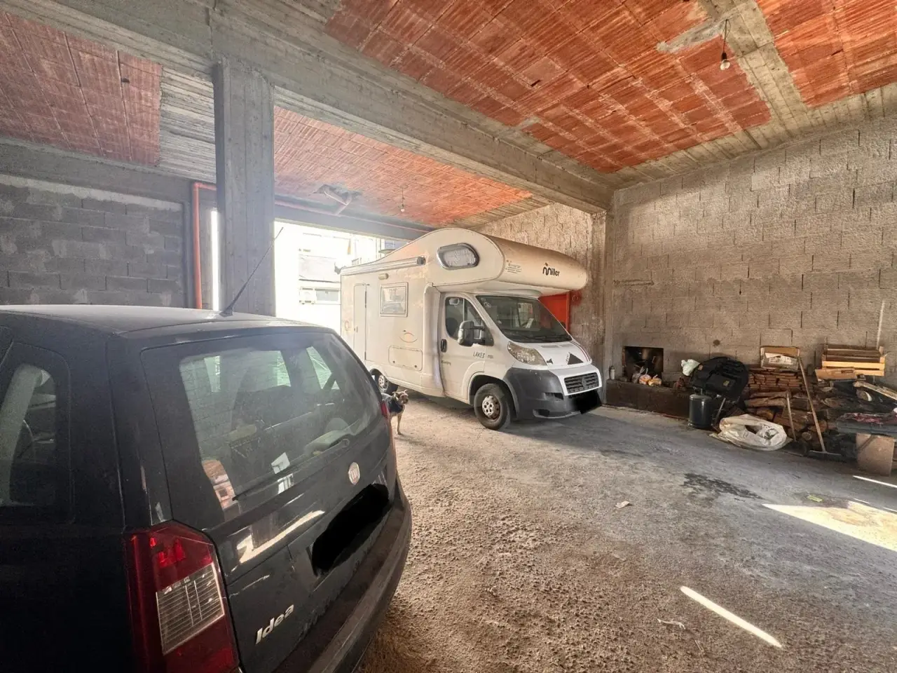 Parcheggio chiuso in , Belpasso, {3} - Foto 2