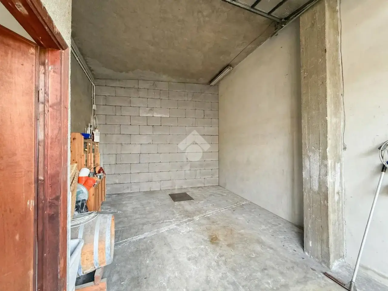 Magazzino in Via Santa Caterina 13, La Valletta Brianza, {3} - Foto 1