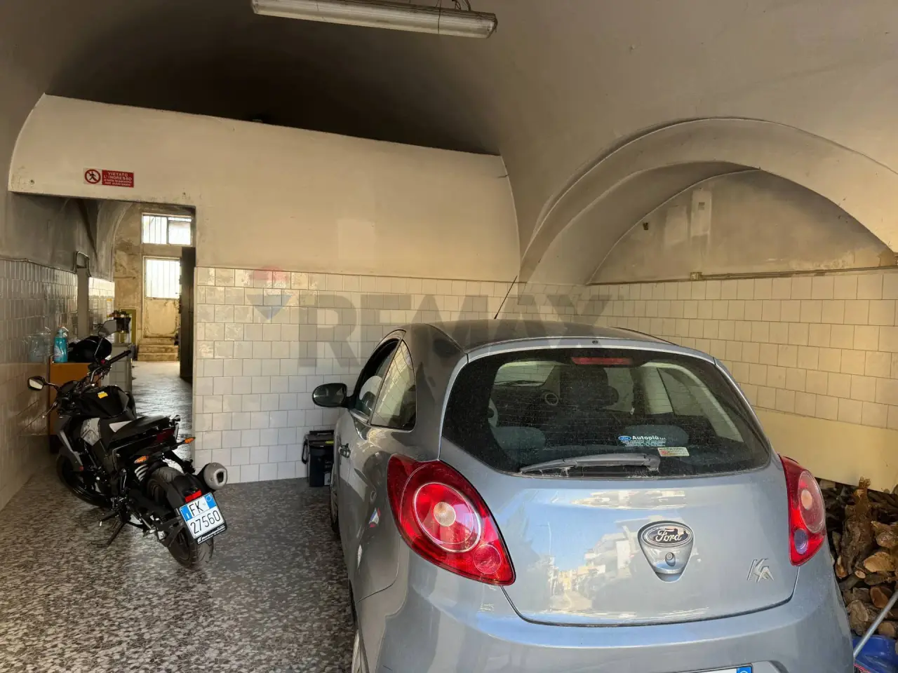 Magazzino in Via Piave 45, Modugno, {3} - Foto 2