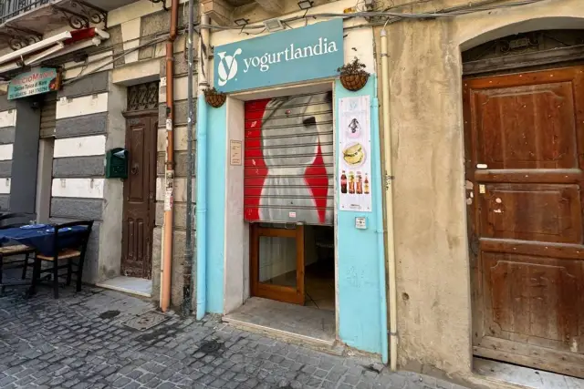 Negozio in Corso Vittorio Emanuele II 232, Cagliari - Foto 1