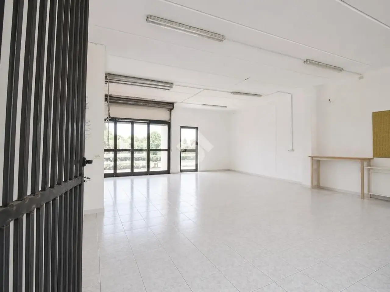 Negozio in Via Achille Grandi, Cassano D'Adda, {3} - Foto 1