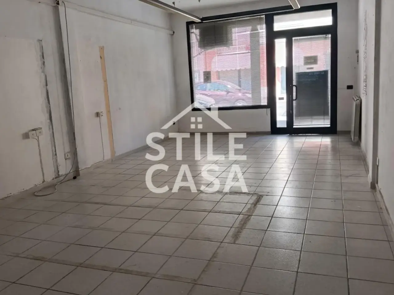 Locale commerciale in Staffoli, Santa Croce Sull'Arno, {3} - Foto 1