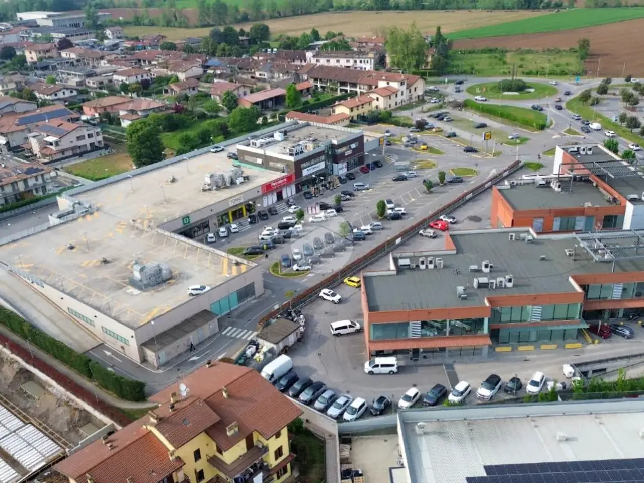 Negozio in Via Padana Superiore, Mazzano, {3} - Foto 1