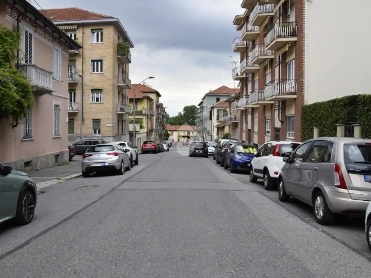 Magazzino in Via Morazzone 27, Torino, {3} - Foto 1