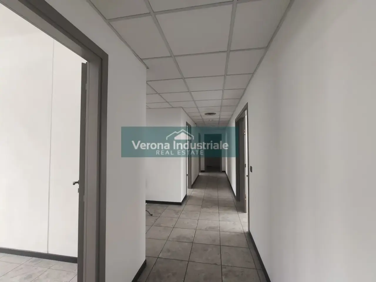 Ufficio in Viale Postumia 30, Villafranca Di Verona, {3} - Foto 2