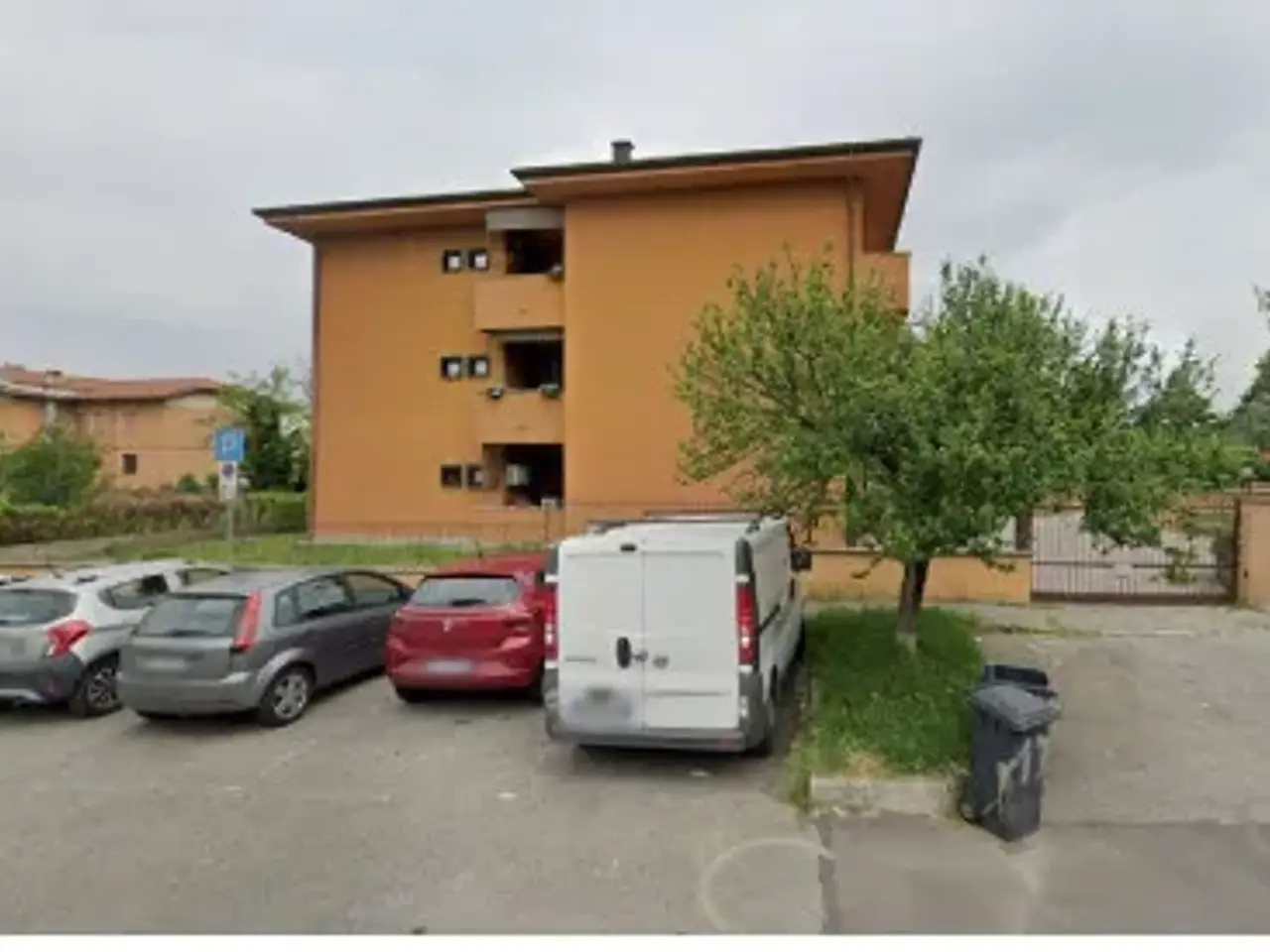 Magazzino in Via Enrico Berlinguer, Cesate, {3} - Foto 1