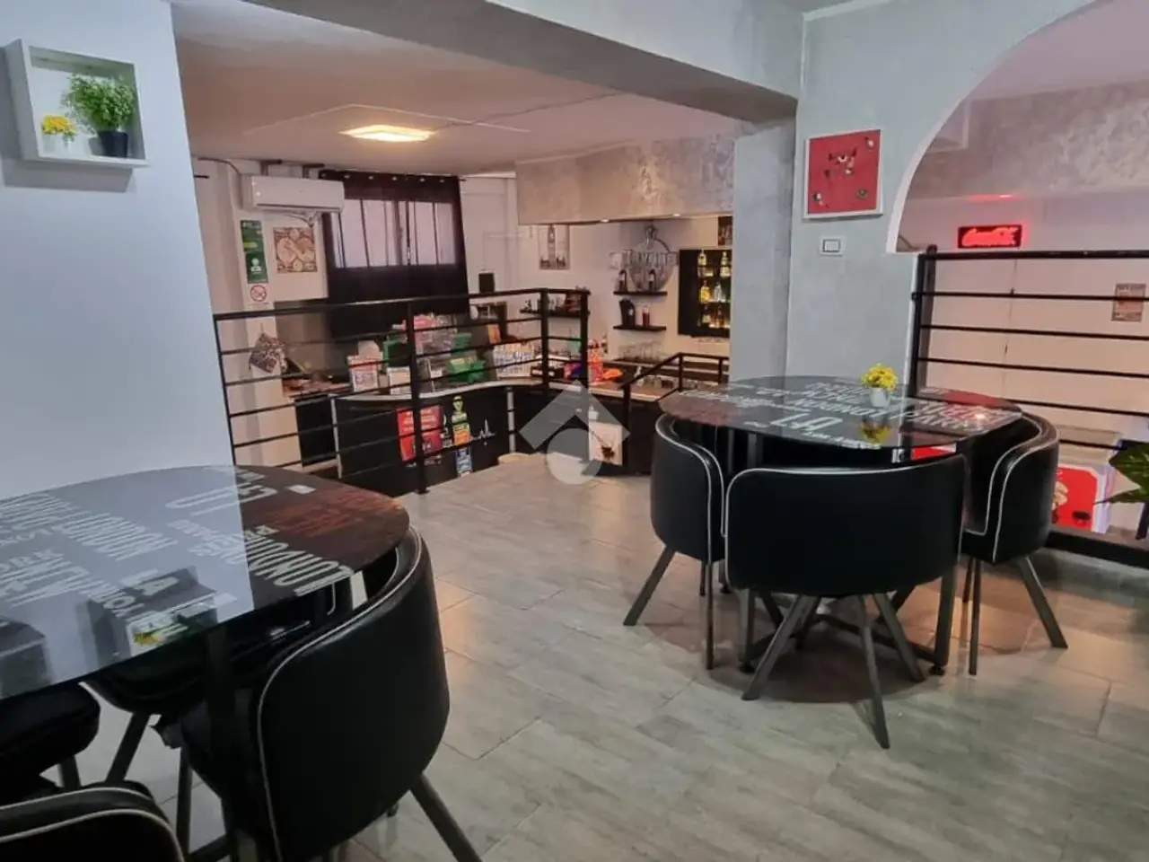 Negozio in Via Papa Giovanni XIII 25, Alghero, {3} - Foto 1