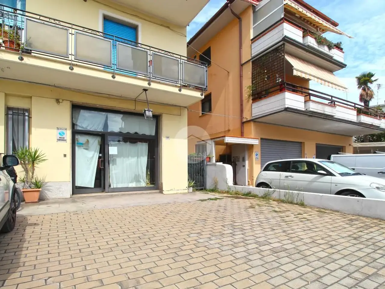 Negozio in Negozio Via Torino 50, San Benedetto del Tronto, {3} - Foto 1