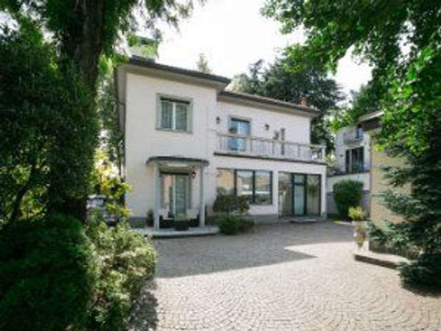 Mansion in {3}, Corso Italia, 401, 21042, Caronno Pertusella, Varese, Italia - Photo 1