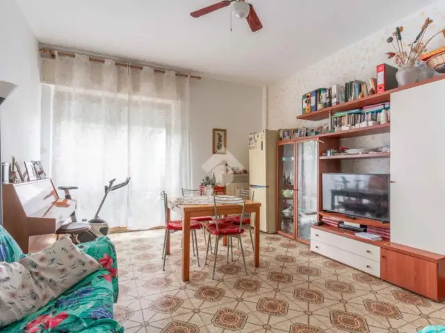 Dreizimmerwohnung in Via Giuseppe Verdi 34, Trezzano sul Naviglio - Foto 1