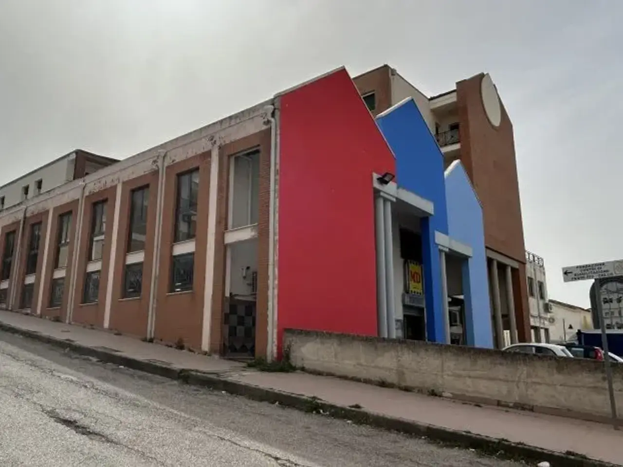 Ufficio in Piazza dei Frentani 21, Larino, Larino, {3} - Foto 1
