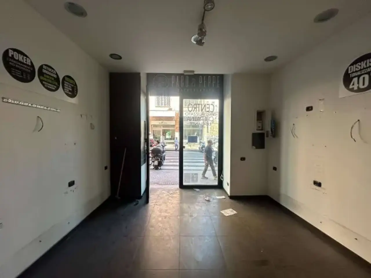 Negozio in Via Piedigrotta, Napoli, {3} - Foto 2