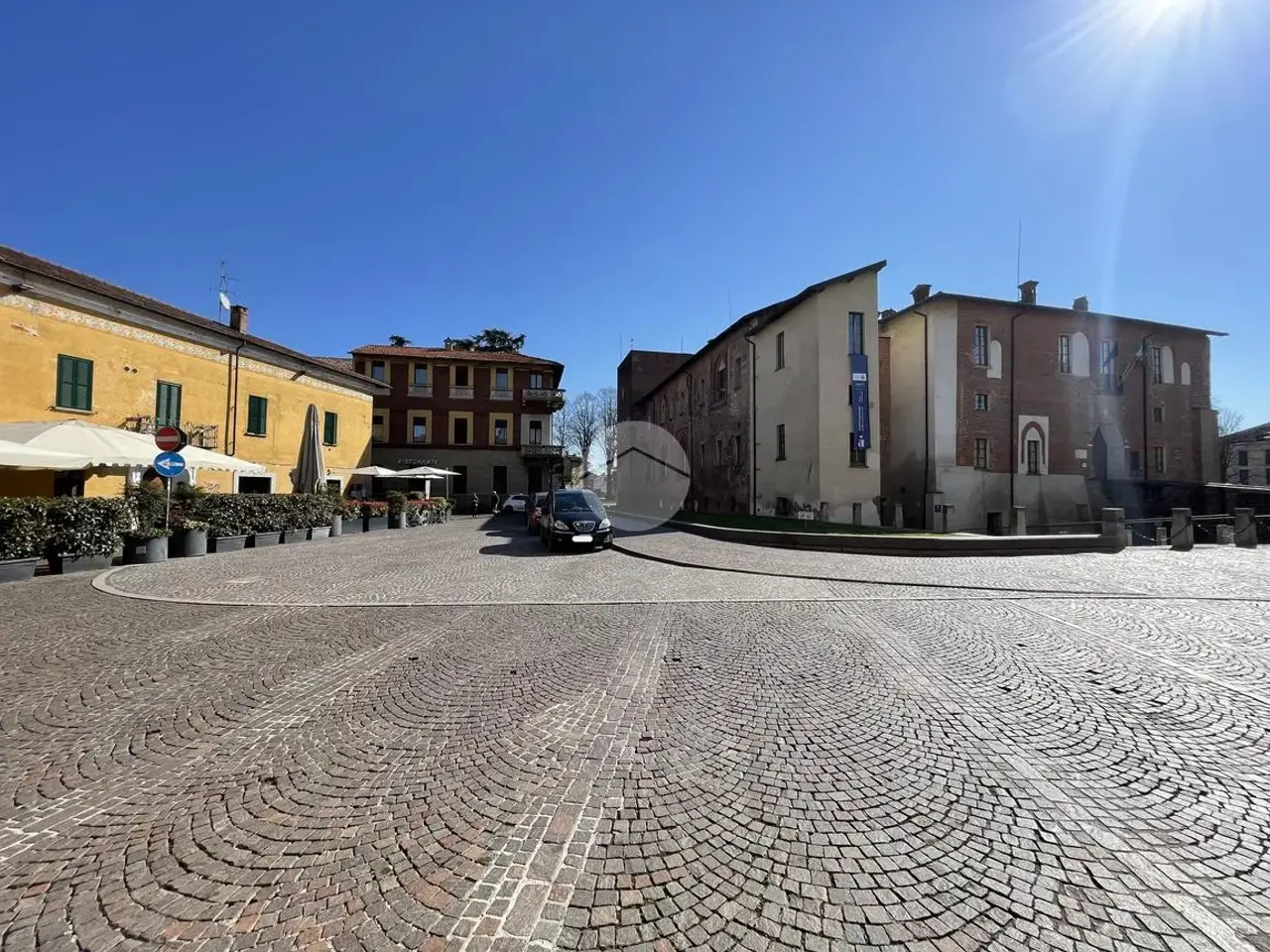 Ufficio in Piazza Castello 16, Abbiategrasso, {3} - Foto 2