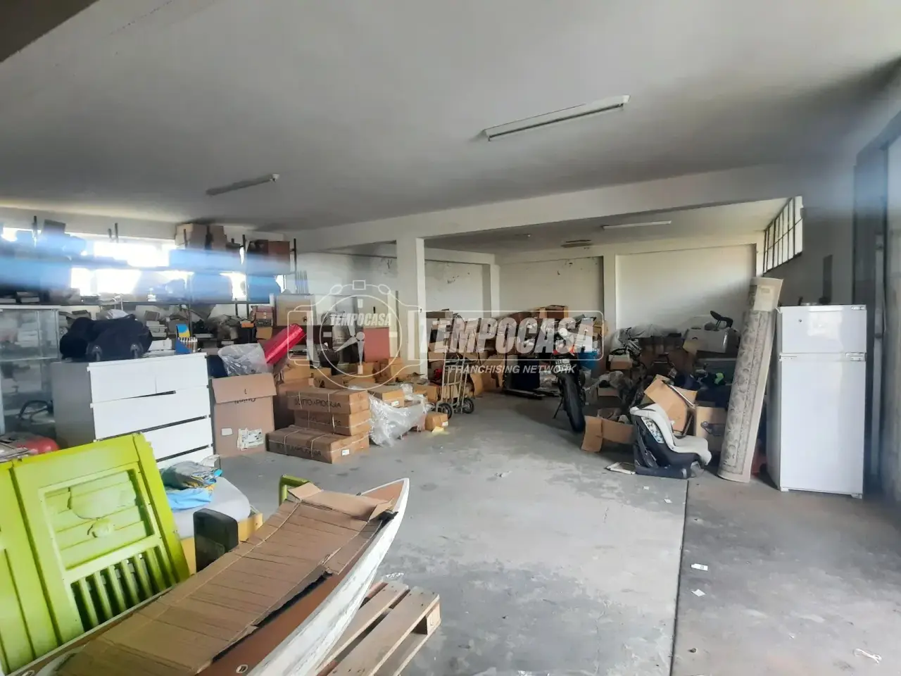 Magazzino in Via Monte Sagro, Viareggio, {3} - Foto 1
