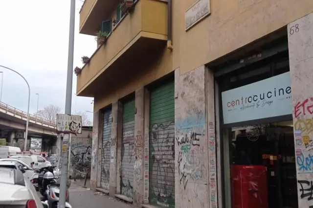 Geschäft in Viale dello Scalo San Lorenzo 52, Roma - Foto 1