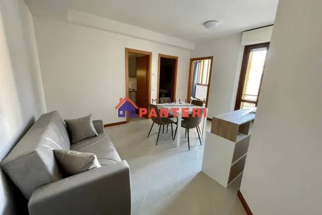 2-room flat in {3}, Piazza 20 Settembre 2 - Photo 1