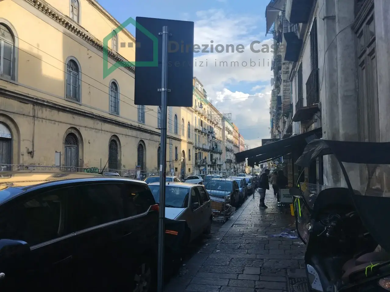 Negozio in Via Cesare Rosaroll 129, Napoli, {3} - Foto 1
