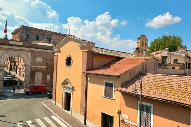 Bilocale in Piazza di Porta Garibaldi, Monterotondo - Foto 1