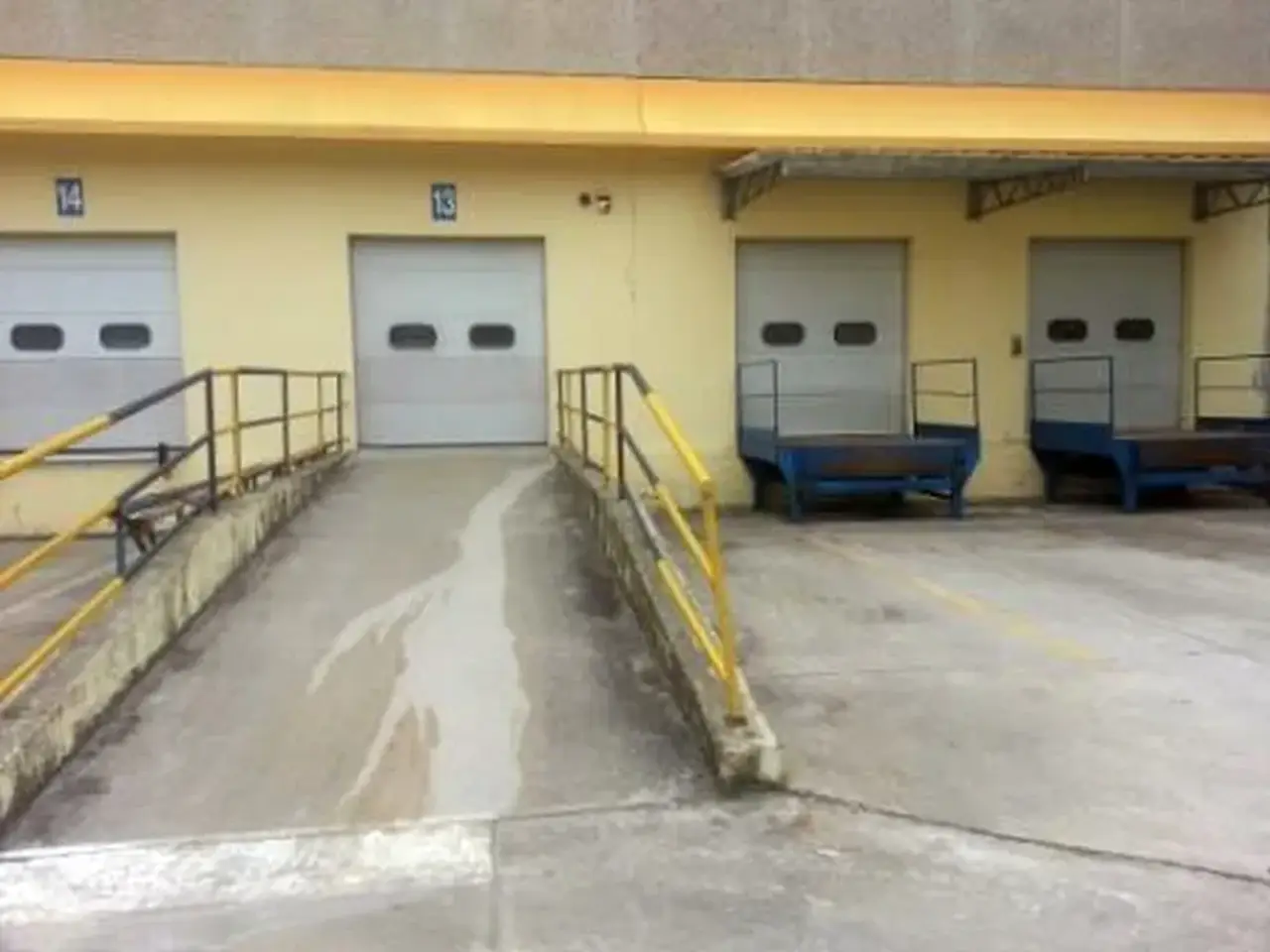 Magazzino in Via Grandi a., Settala, {3} - Foto 1