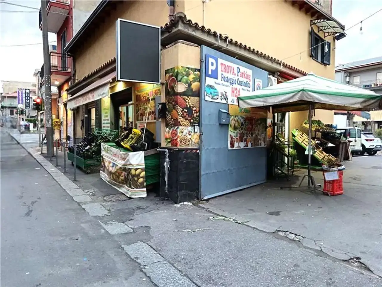 Frutta e verdura in Via Pietro Novelli 131, Catania, {3} - Foto 2