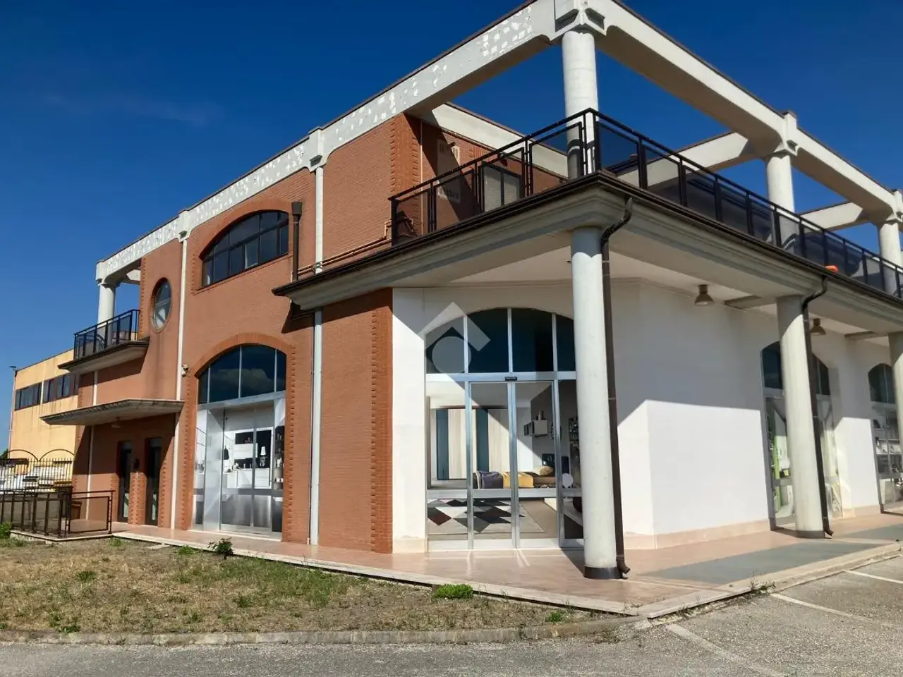 Negozio in Via Francesco Montluber, Foggia, {3} - Foto 2